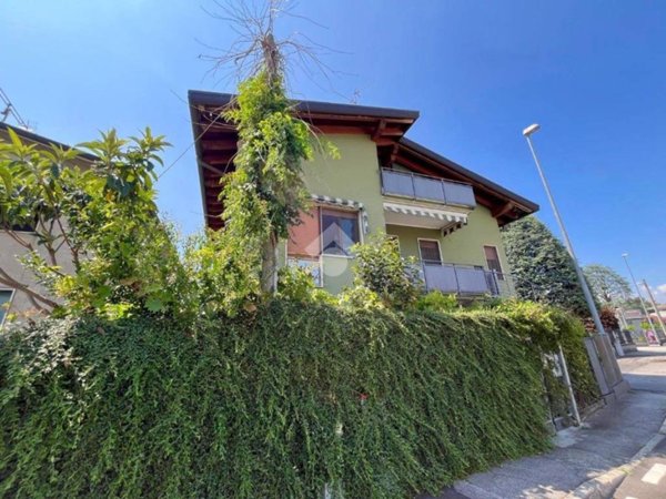 appartamento in vendita a Giussano