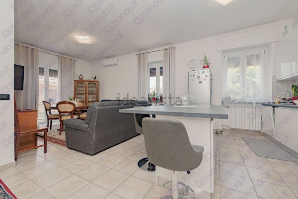 casa indipendente in vendita a Giussano in zona Paina