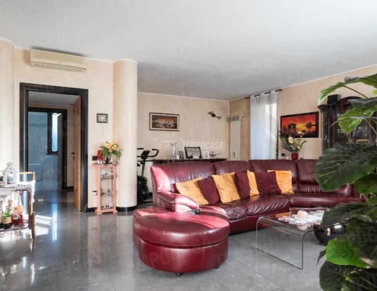 appartamento in vendita a Giussano in zona Birone