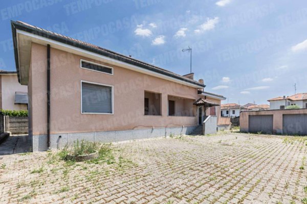 casa indipendente in vendita a Giussano