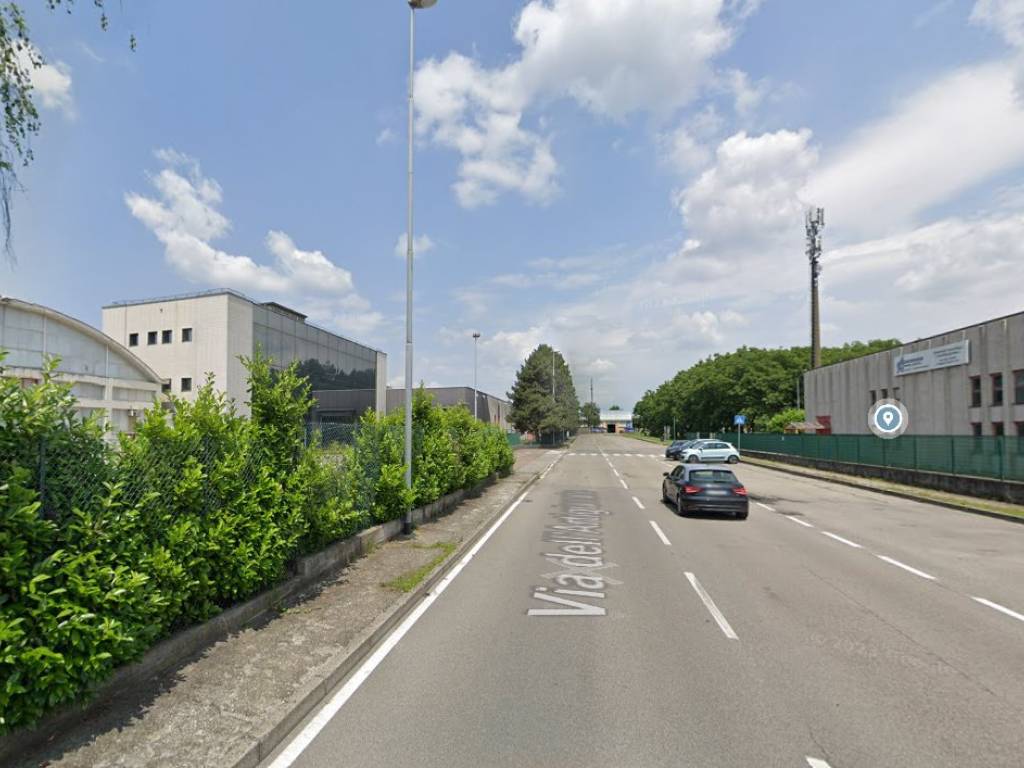 locale commerciale in vendita a Giussano