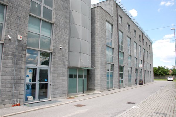 ufficio in vendita a Giussano in zona Paina