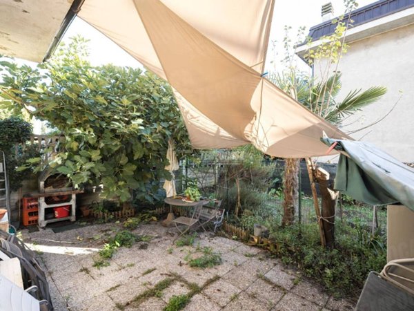 appartamento in vendita a Giussano in zona Birone