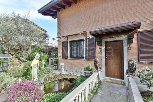 casa indipendente in vendita a Giussano