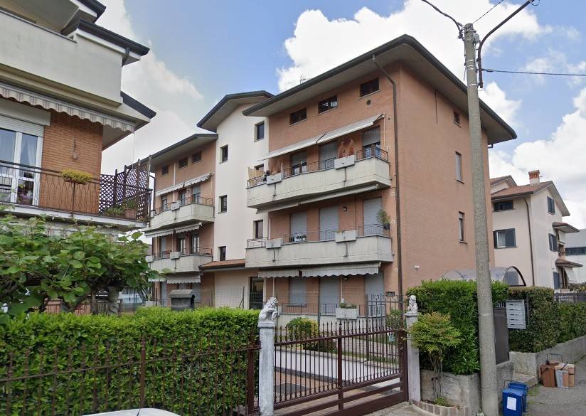 appartamento in vendita a Giussano in zona Birone