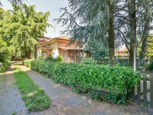casa indipendente in vendita a Giussano
