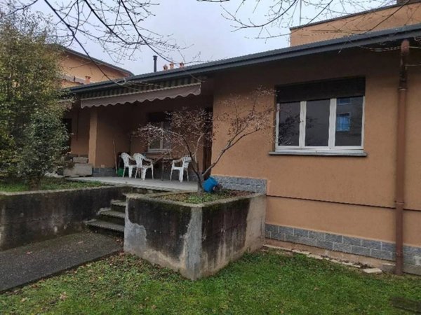 appartamento in vendita a Giussano in zona Paina