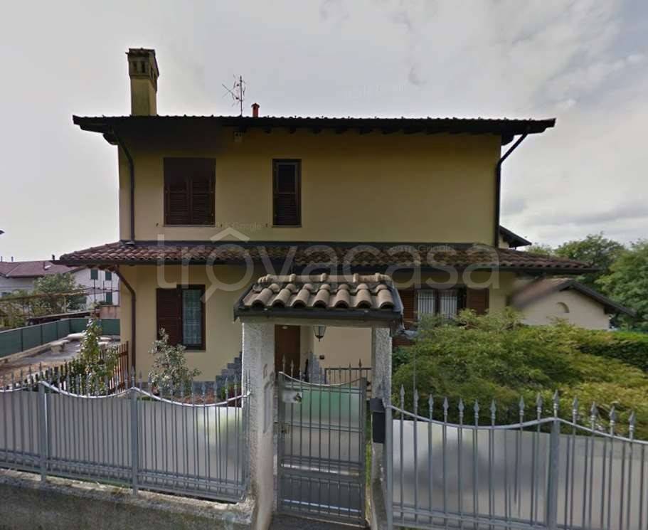 casa indipendente in vendita a Giussano
