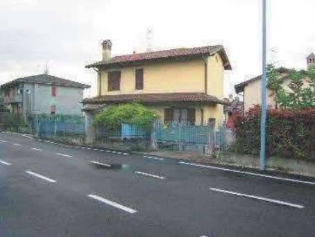 casa indipendente in vendita a Giussano
