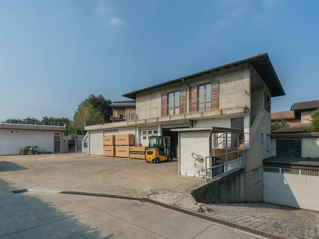 intera palazzina in vendita a Giussano