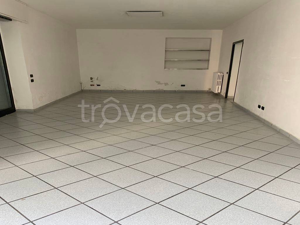 appartamento in vendita a Giussano in zona Paina