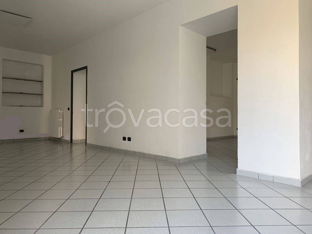 ufficio in vendita a Giussano in zona Paina
