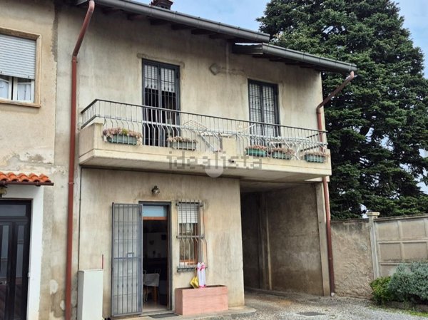 appartamento in vendita a Giussano in zona Birone