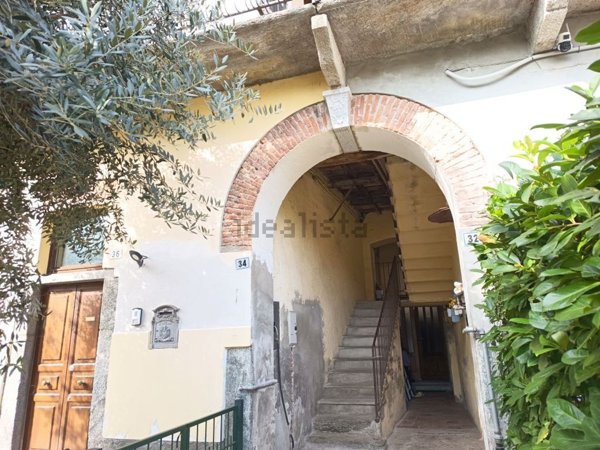 appartamento in vendita a Giussano in zona Paina