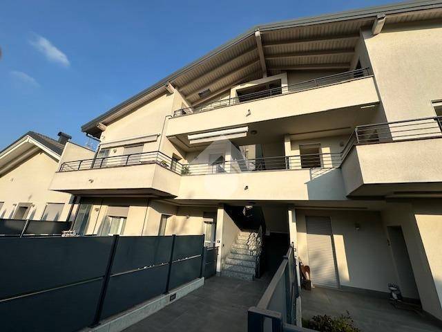 appartamento in vendita a Giussano in zona Paina