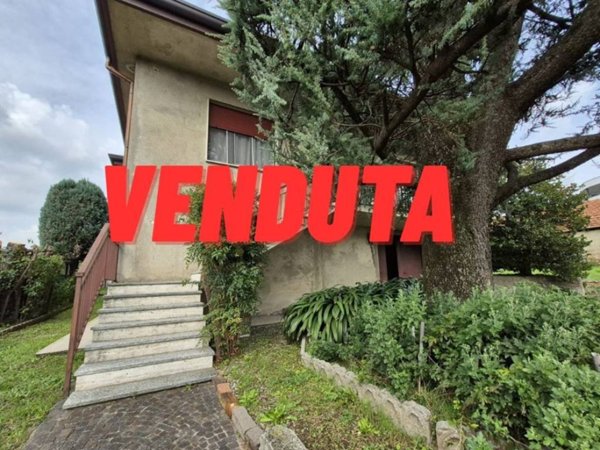 casa indipendente in vendita a Giussano