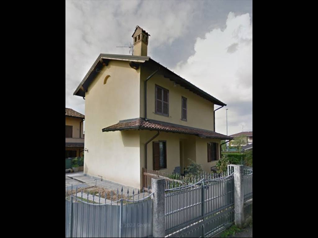 casa indipendente in vendita a Giussano