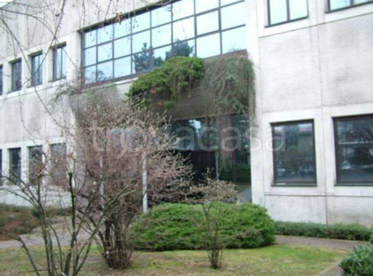 capannone in vendita a Giussano