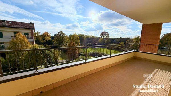 appartamento in vendita a Giussano in zona Paina