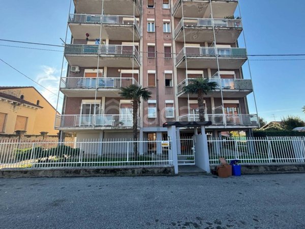 appartamento in vendita a Giussano in zona Birone
