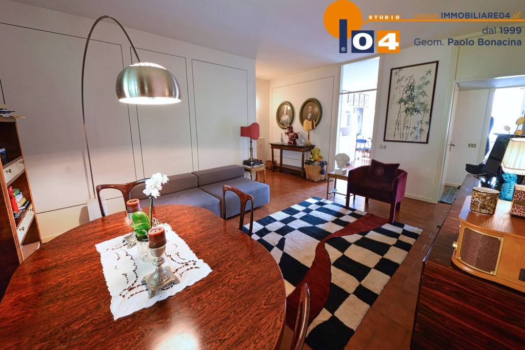 appartamento in vendita a Giussano in zona Paina