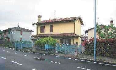casa indipendente in vendita a Giussano