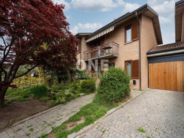 casa indipendente in vendita a Giussano