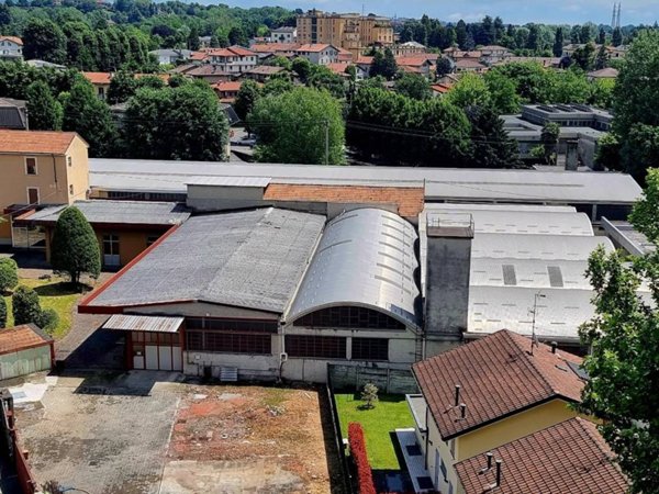 locale commerciale in vendita a Giussano