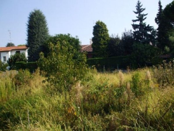 terreno edificabile in vendita a Giussano
