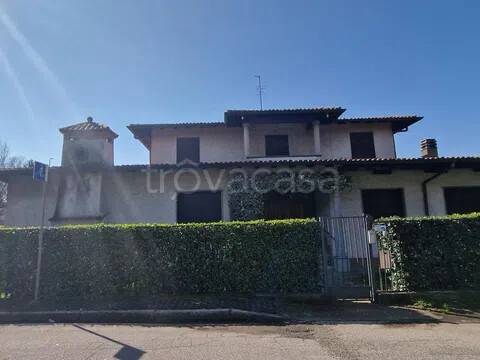 casa indipendente in vendita a Giussano