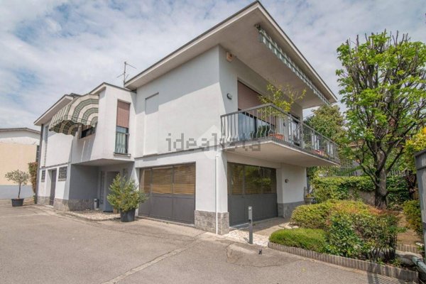 casa indipendente in vendita a Giussano