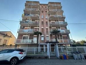 appartamento in vendita a Giussano in zona Birone