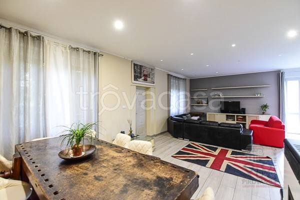 casa indipendente in vendita a Giussano