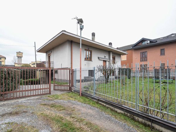 casa indipendente in vendita a Giussano