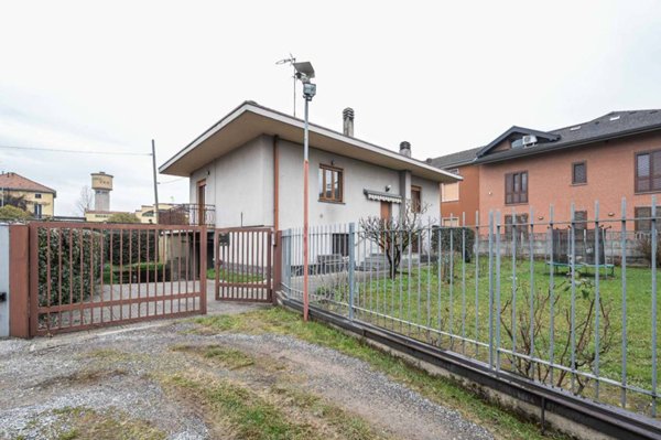 casa indipendente in vendita a Giussano
