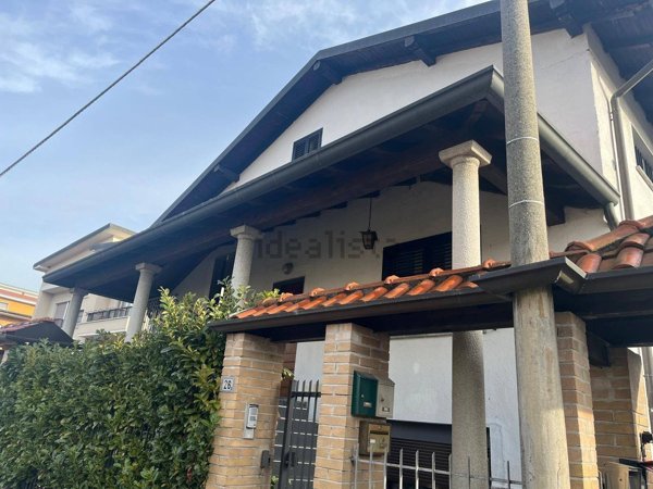 appartamento in vendita a Giussano