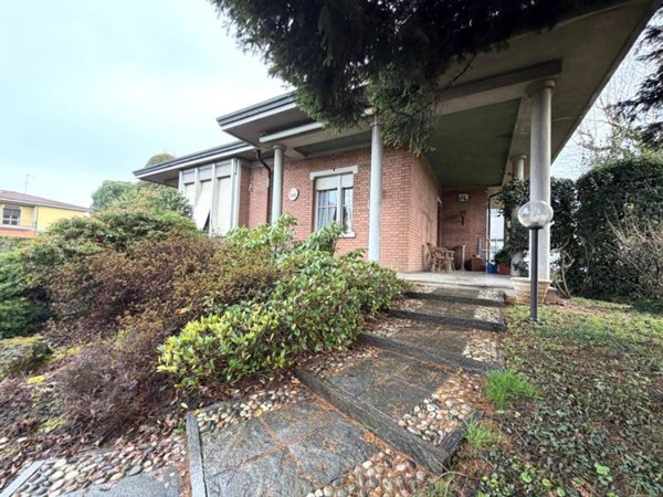 casa indipendente in vendita a Giussano in zona Paina