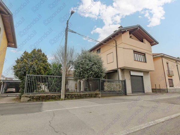 casa indipendente in vendita a Giussano