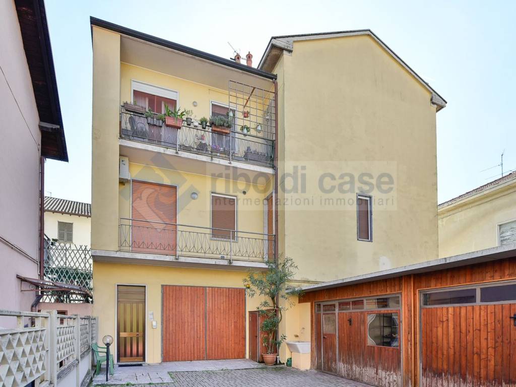 appartamento in vendita a Giussano