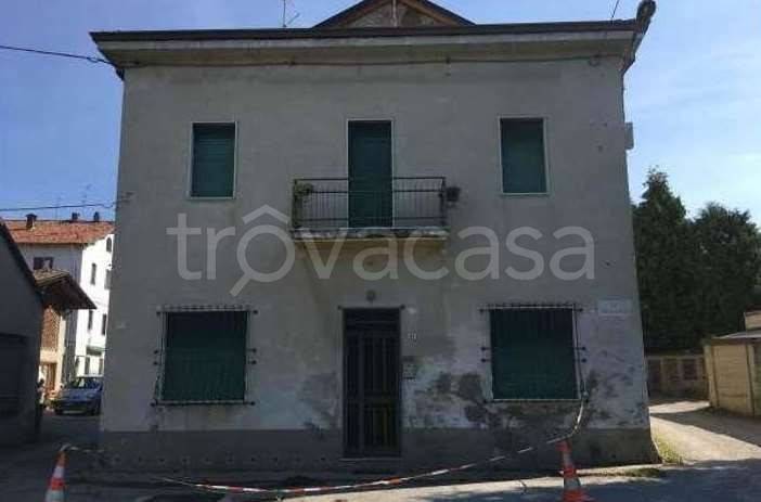 appartamento in vendita a Giussano