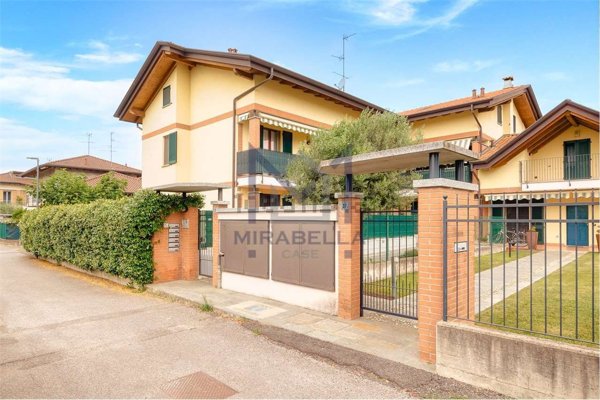 appartamento in vendita a Giussano