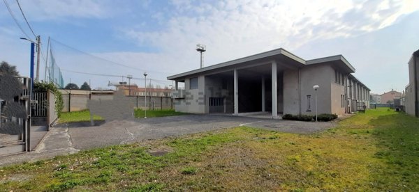 capannone in vendita a Giussano