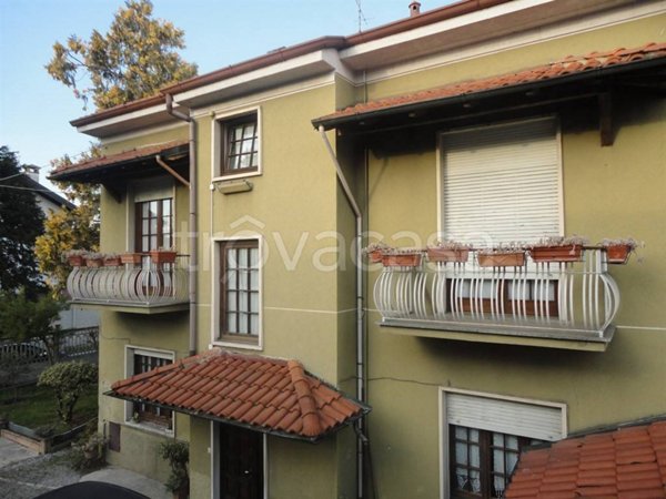 casa indipendente in vendita a Giussano in zona Paina