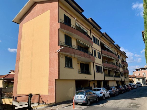 appartamento in vendita a Giussano in zona Paina