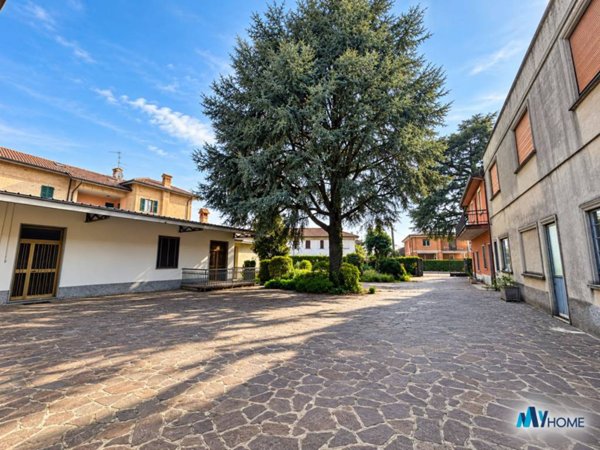 appartamento in vendita a Giussano