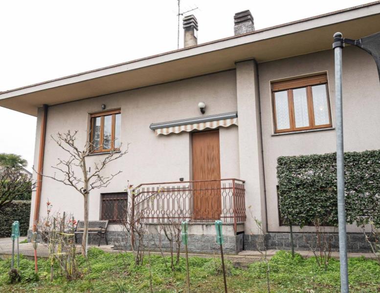 casa indipendente in vendita a Giussano