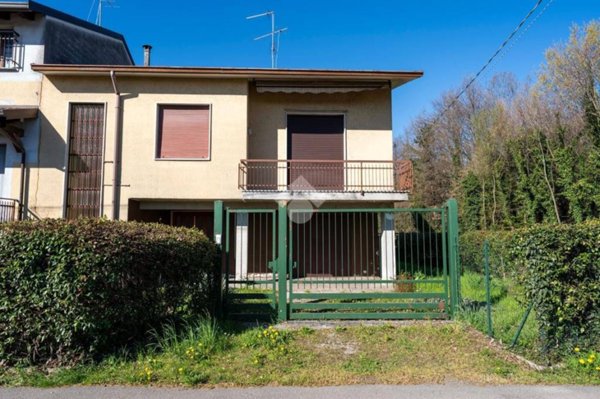 casa indipendente in vendita a Giussano