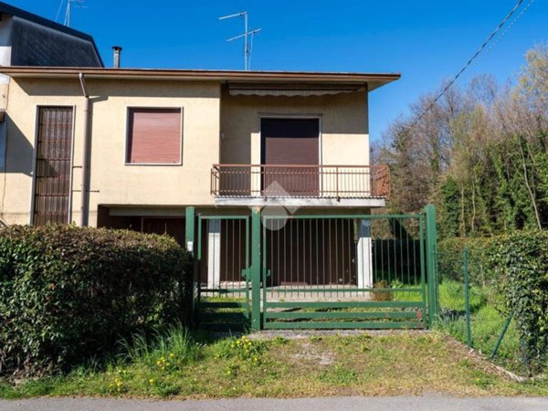 casa indipendente in vendita a Giussano