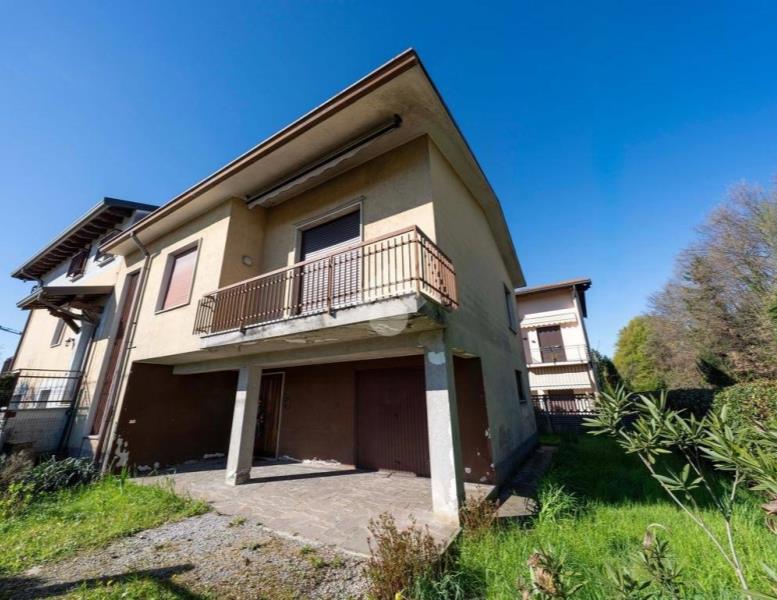 casa indipendente in vendita a Giussano