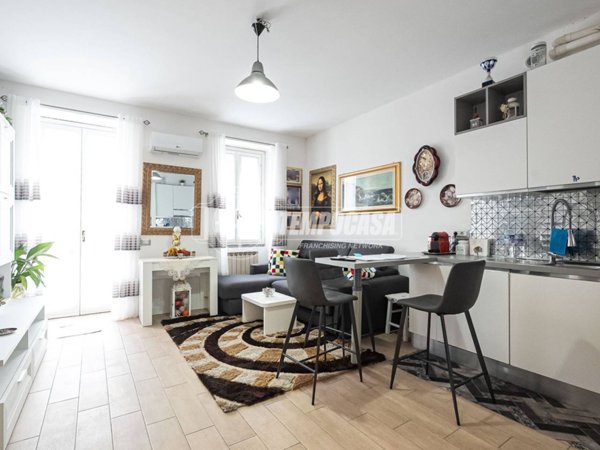 appartamento in vendita a Giussano in zona Paina